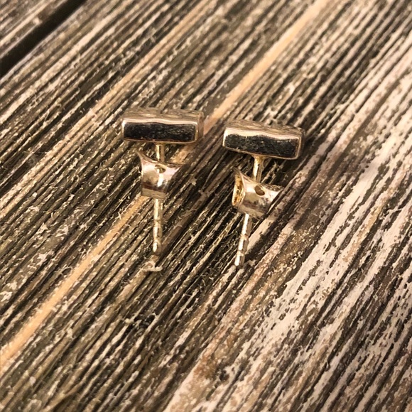 Silver Inukshuk Earrings - Picture 2 of 2